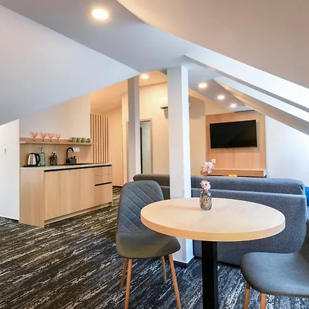 Boutique Efekt Otel *